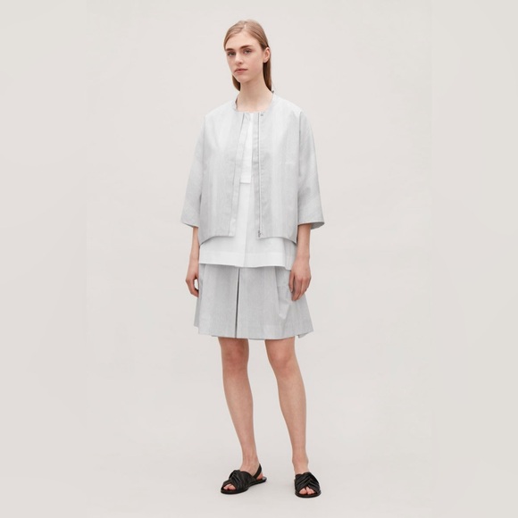 COS
Boxy Striped Jacket - Picture 4 of 16